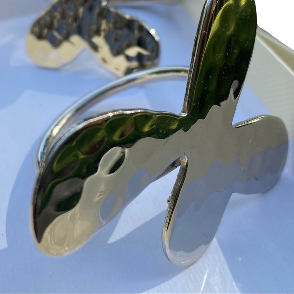 Neiman Marcus Silver Napkin Rings New in Box - Picture 4 of 8